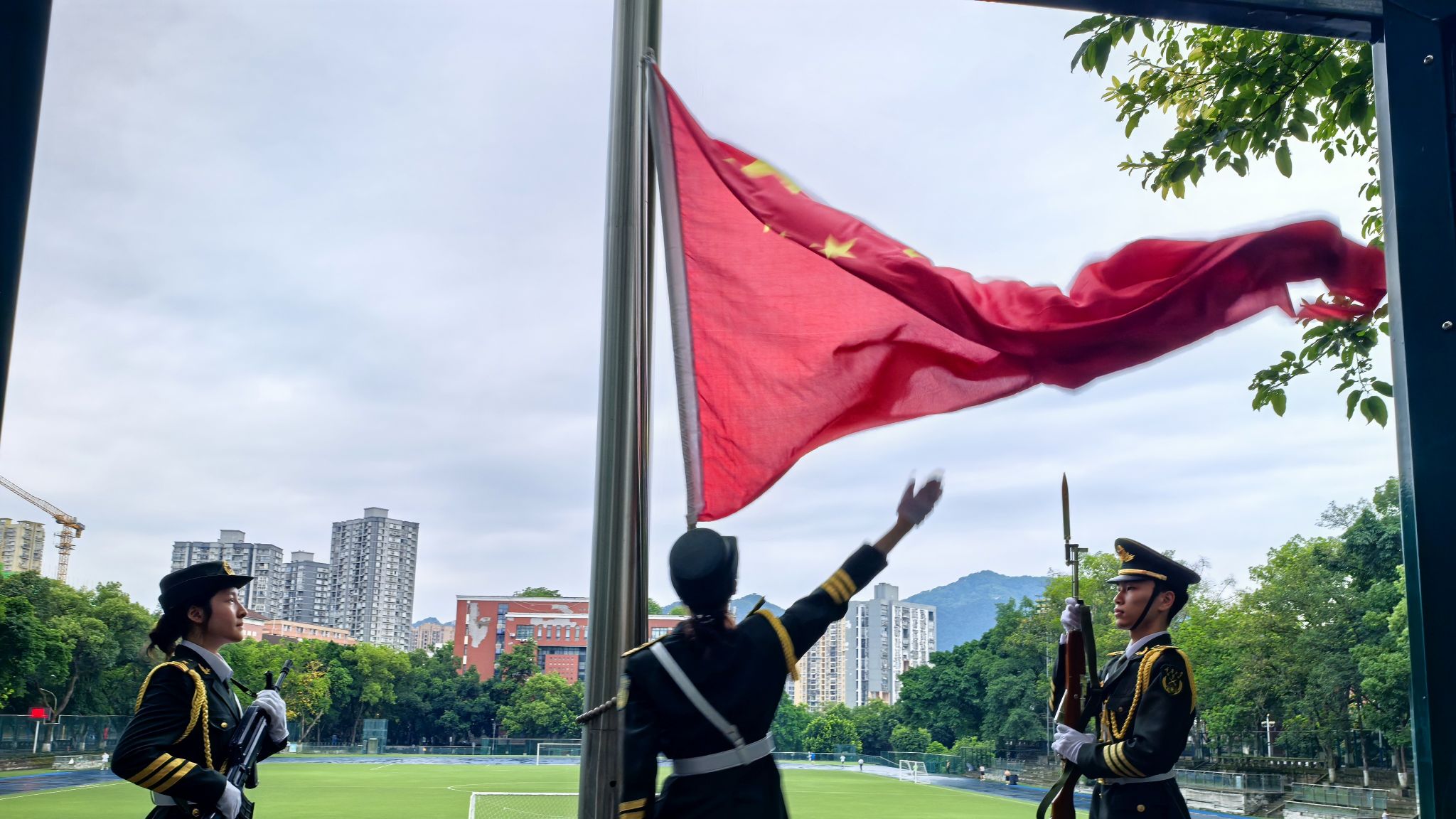 2025—2026学年第二学期第十三周升国旗仪式
