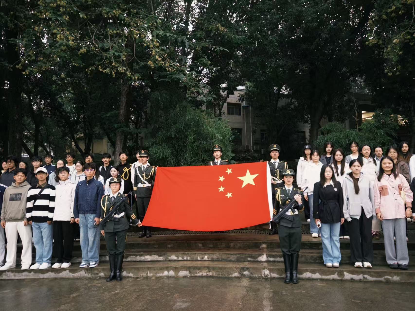 2025—2026学年第一学期第九周升国旗仪式