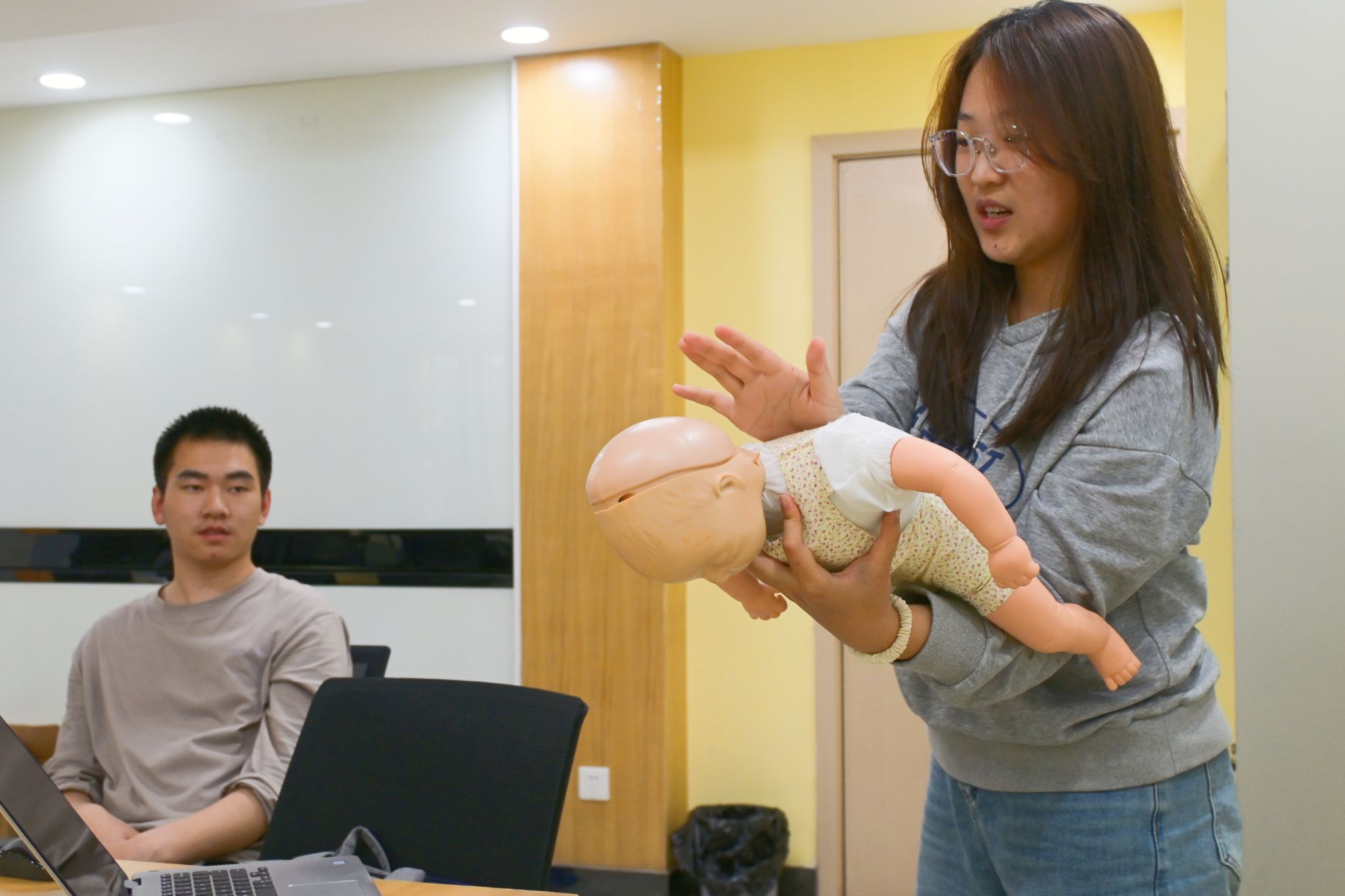 “一站式”学生社区 | “急救进社区”志愿宣传活动顺利开展