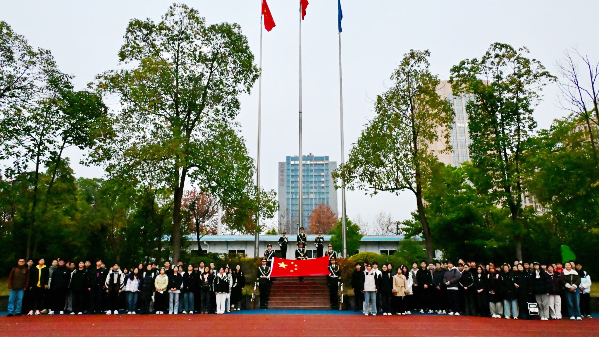 2025—2026学年第一学期第十五周升国旗仪式